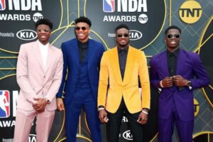 Read more about the article CẬU ÚT ALEX ANTETOKOUNMPO ĐƯỢC NBA NHẮM TỚI, GIANNIS KHẲNG ĐỊNH GIỎI HƠN MÌNH!