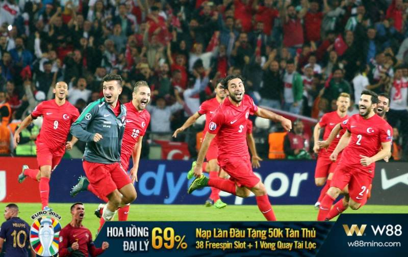 You are currently viewing ĐT THỔ NHĨ KỲ CÔNG BỐ DANH SÁCH DỰ EURO 2024: BỘ 3 SERIE A GÓP MẶT